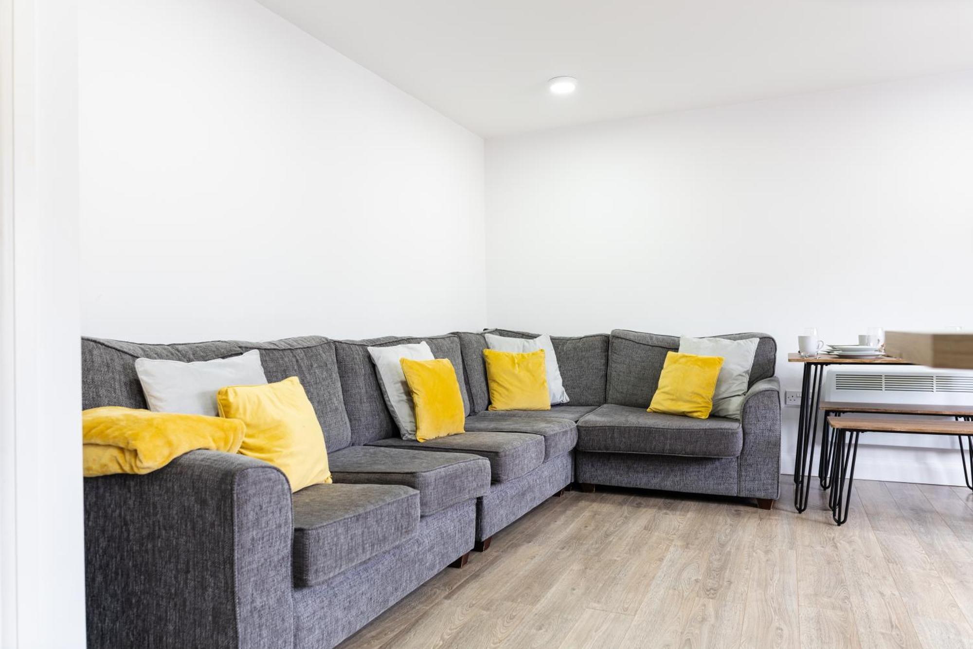 Modern Apartments Near Cardiff City Centre Extérieur photo